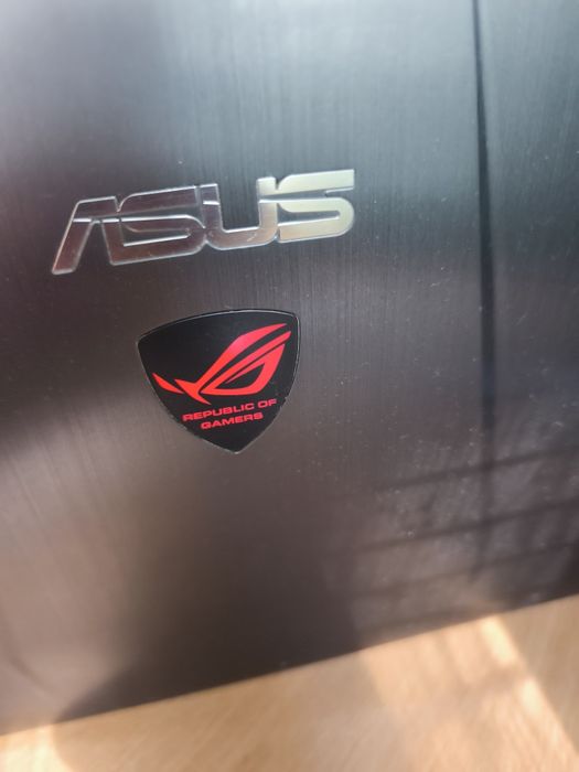 Продавам лаптоп Asus ROG G552V