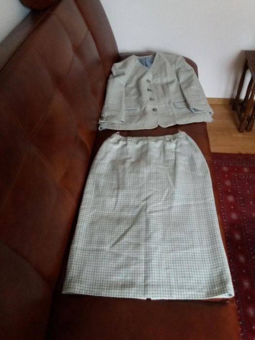 Costum damă lână măsura 48