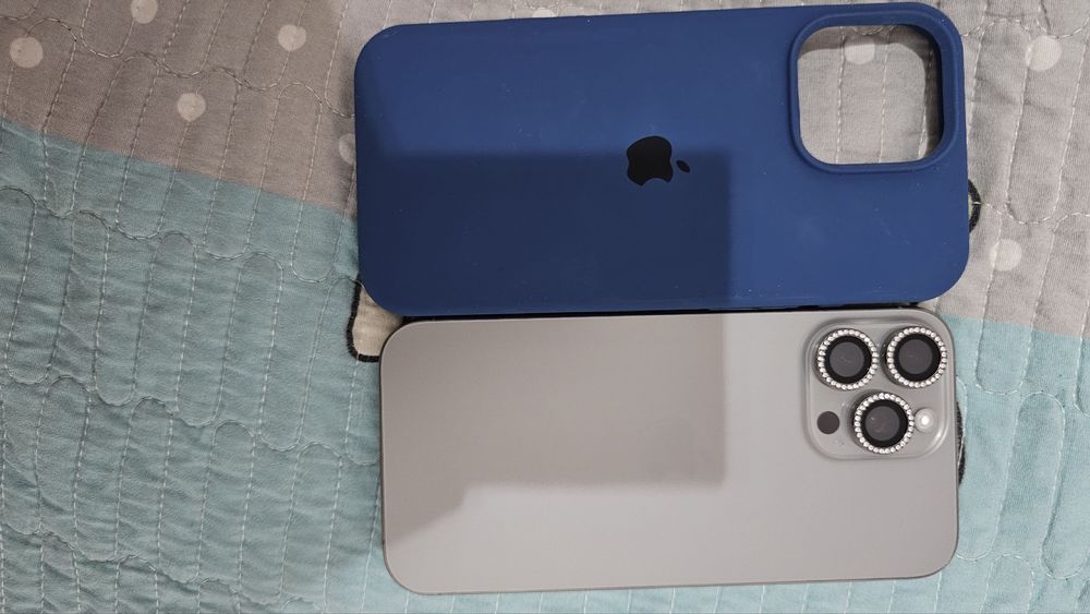 Iphone 16 pro max     256. Gb.    97%.    1200$.  Kelwimamiz