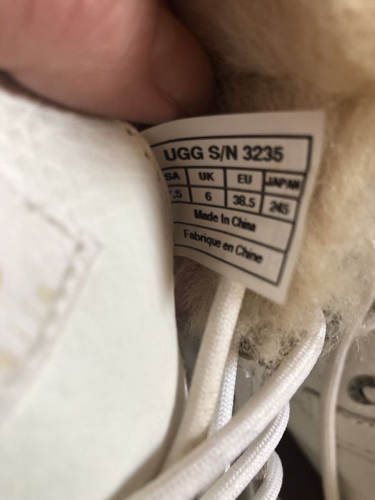 Ghete UGG originale / certificat