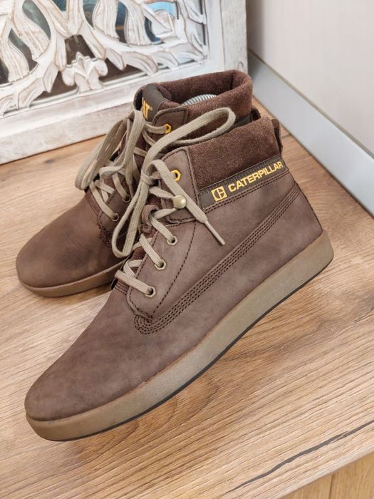 Ghete Caterpillar piele naturala mărime 36.