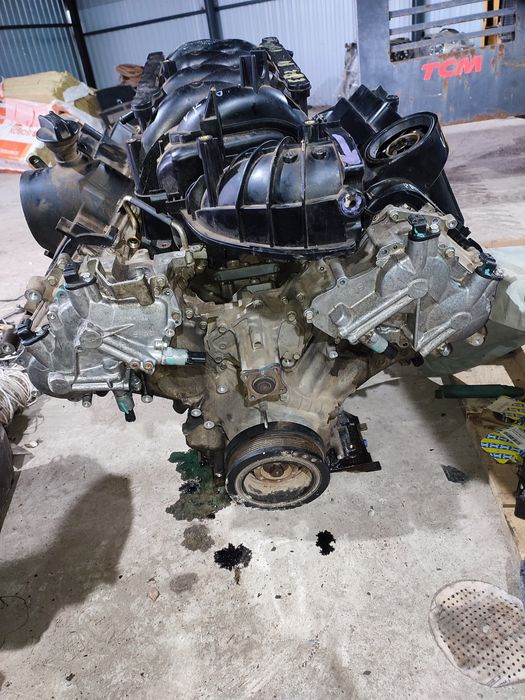 Двигатель vk-56 от Ниссан потрол