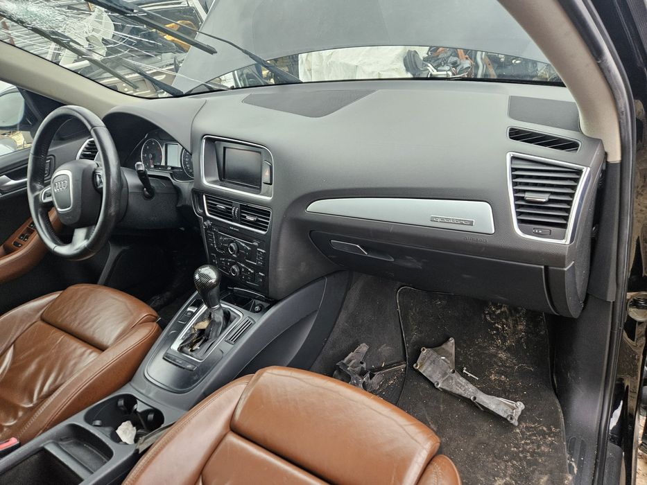 Табло с аербеци за Audi Q5
