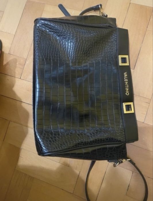 geanta valentino