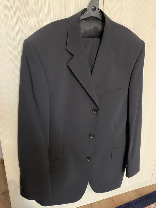 Мужской костюм Италия / M-48 (EU 42) / черный классический / Новый