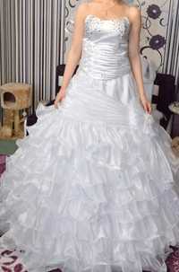 Булчинска (сватбена) рокля