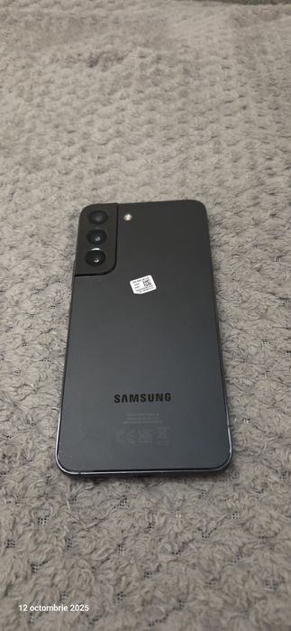 Samnsung     S 22