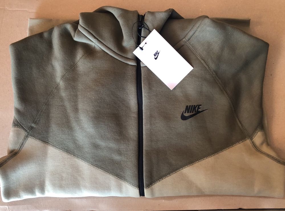 Nike Tech Fleece Full Zip Hoodie ОРИГИНАЛ мъжко горнище - S и М