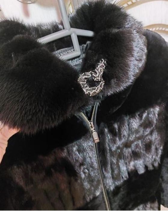 Шуба Мутон с норкой очень хорошем состояний