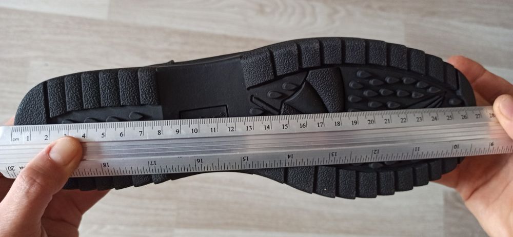 Cizme dama waterproof noi cu eticheta