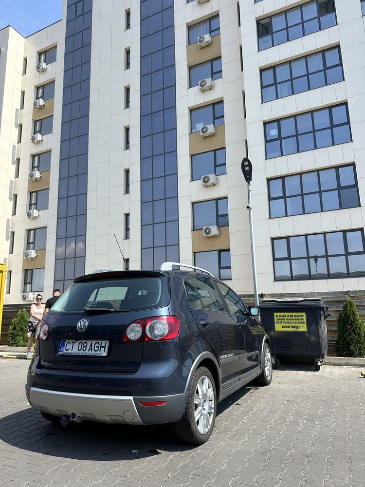 Vând  Volkswagen Golf Plus Cross 1.9TDI