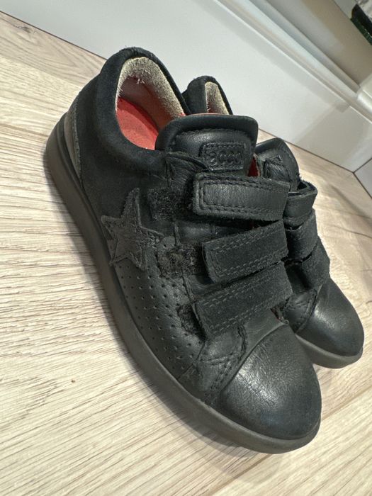 Обувь( сапоги, туфельки) на девочку 1-6 лет