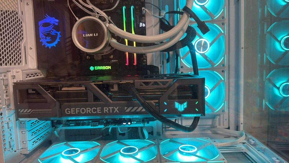 Ryzen 9 9950X3D,Asus TUF RTX 5090,MSI X870E Carbon AM5,64 RAM G.SKILL
