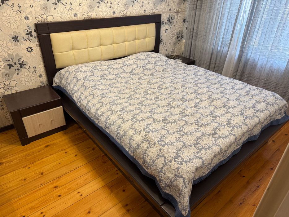 Продаётся спальный гарнитур