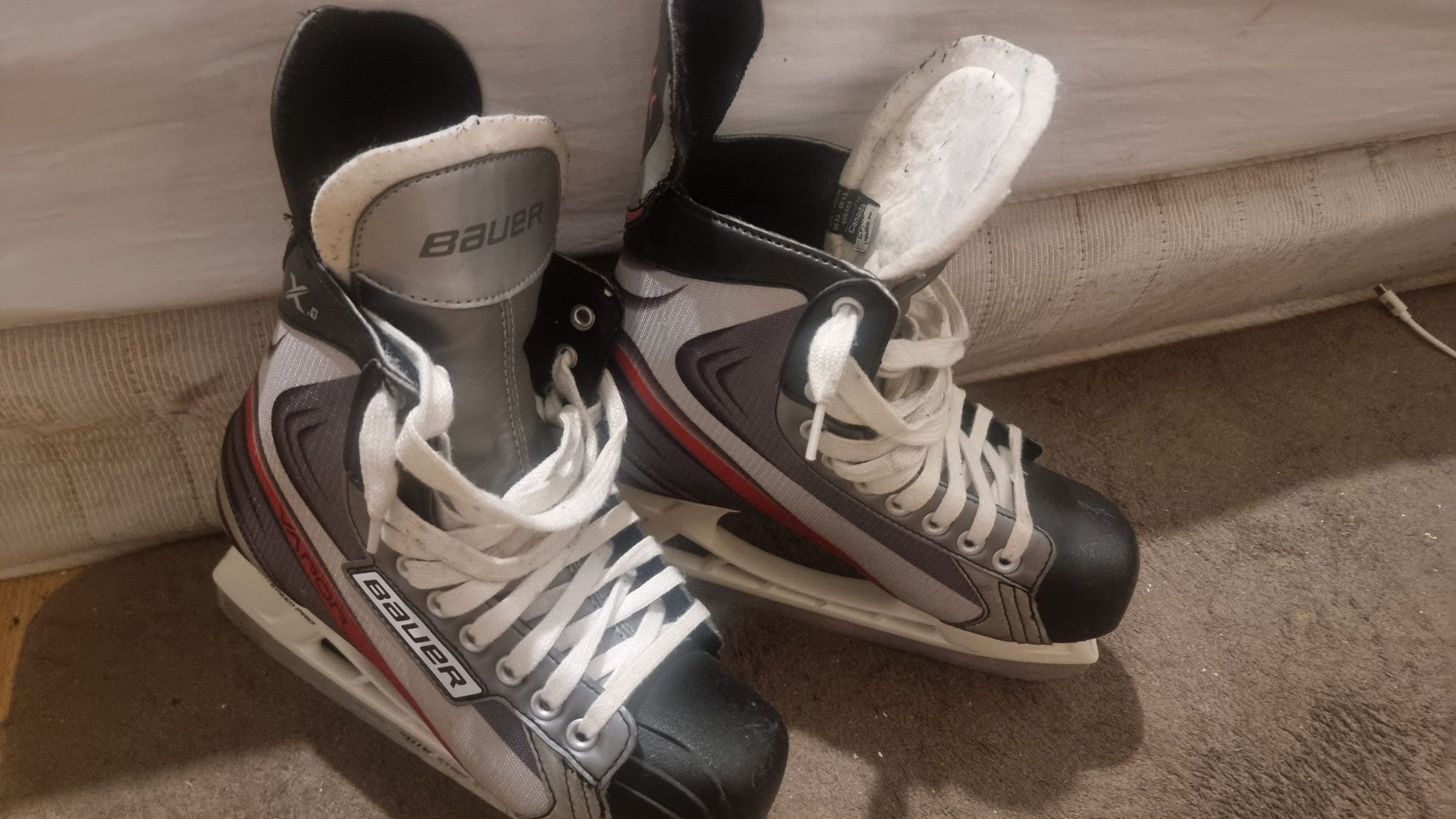 Кънки Bauer номер 40.5