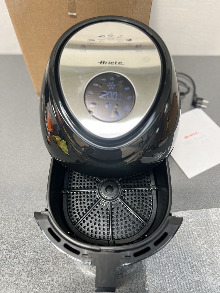 Фритюрник / Еър фрайър AIRY FRYER XXL ,5.5L , 1800W