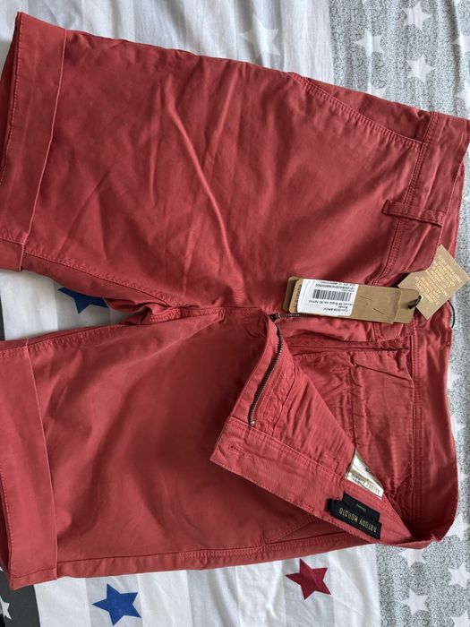 De vanzare pantaloni scurti