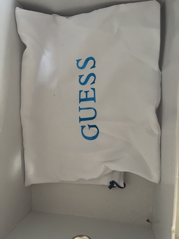 Pantofi Guess eleganti