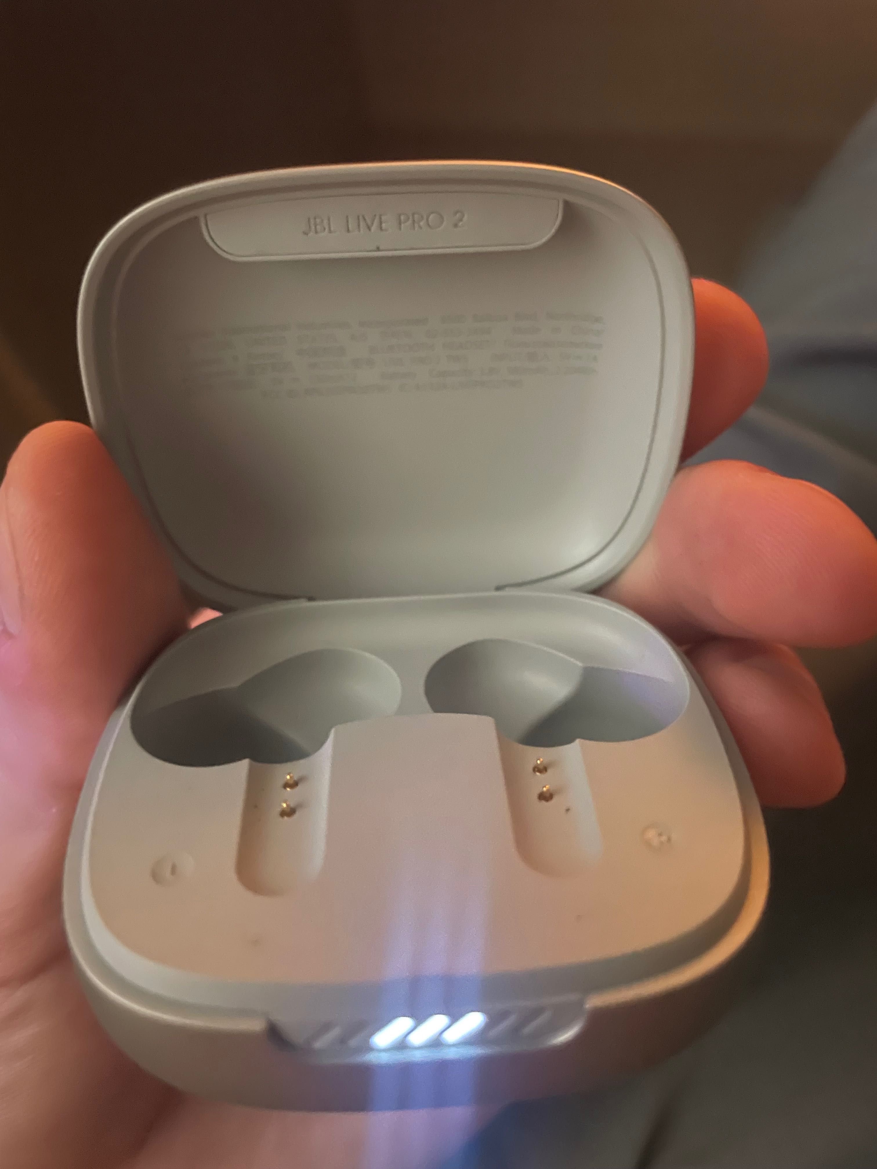 Jbl live pro 2 кейс от наушников оригинал