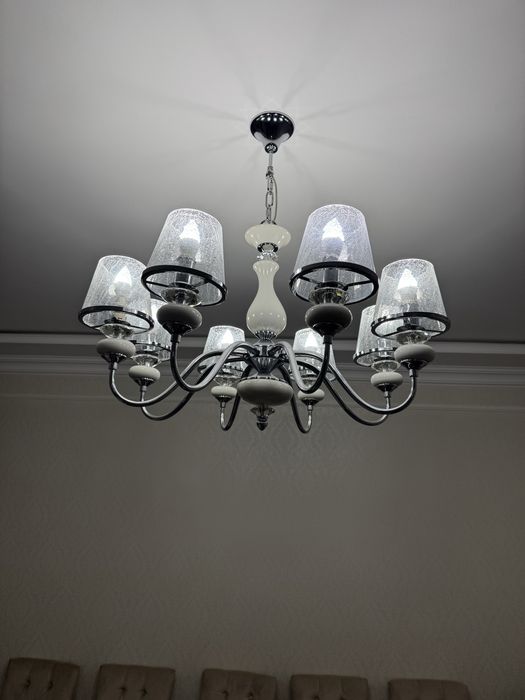 Продаю италянские люстры