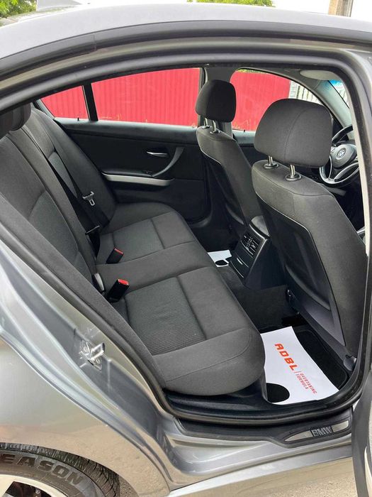 Vand bmw seria 3 e90 Berlină model Facelift  euro 5 motor 2.0D