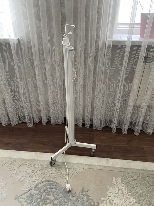 Кварцевая лампа на колесиках — опт и розница!