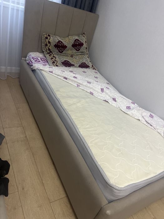 Продам кровать подростковый