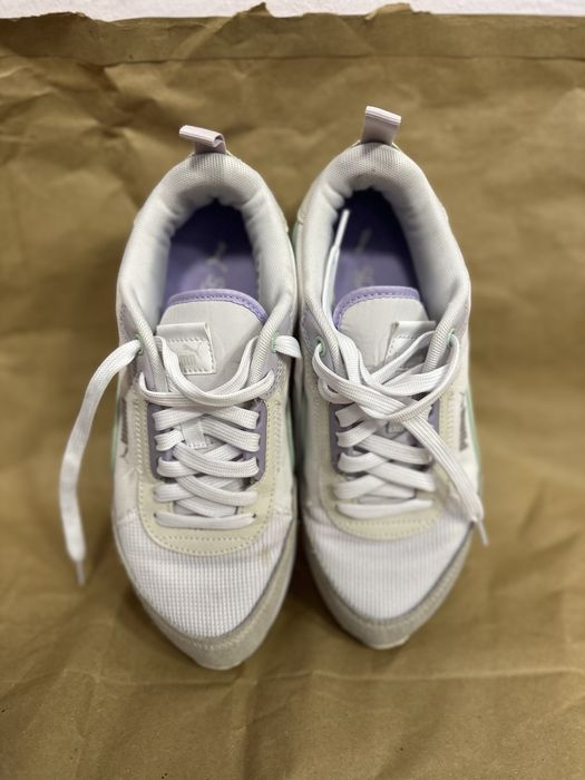 Маратонки “ Puma R22”