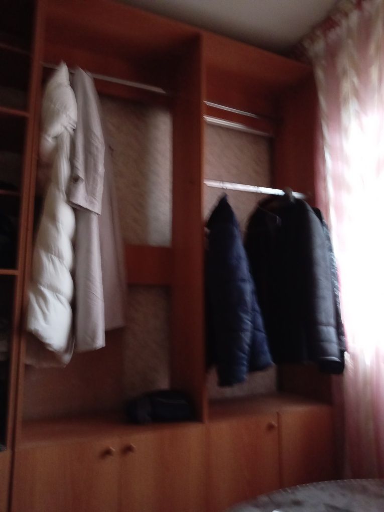 Шкафы бу для вешанья одежды
