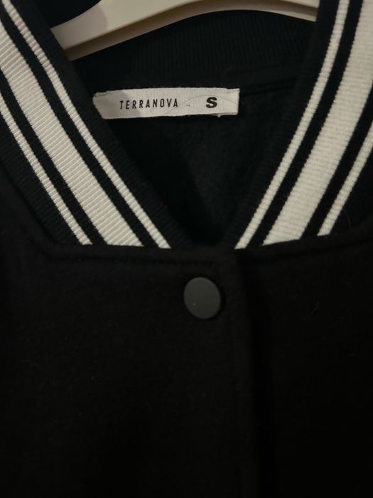 Суичър бомбър дамски черен