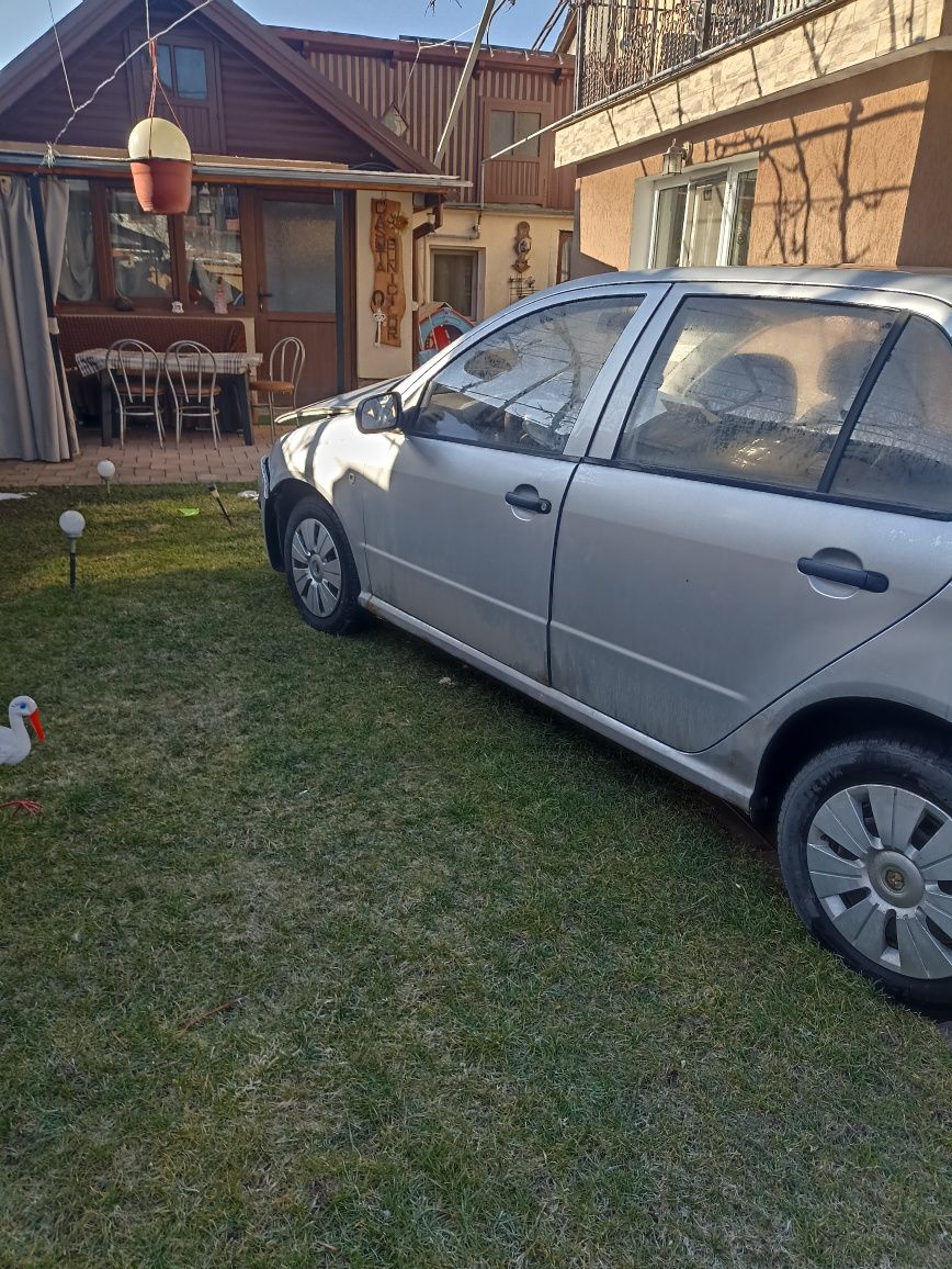 Vând Skoda Fabia pentru piese schimb