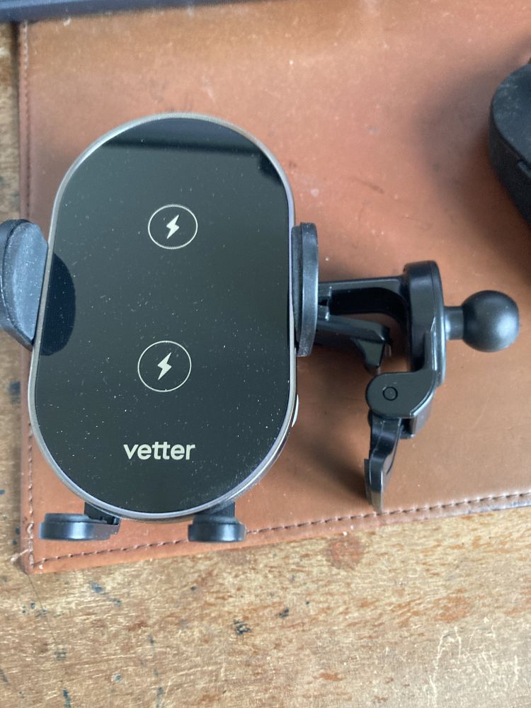 suport telefon si Incarcator auto wireless Vetter WiDrive 15W garantie