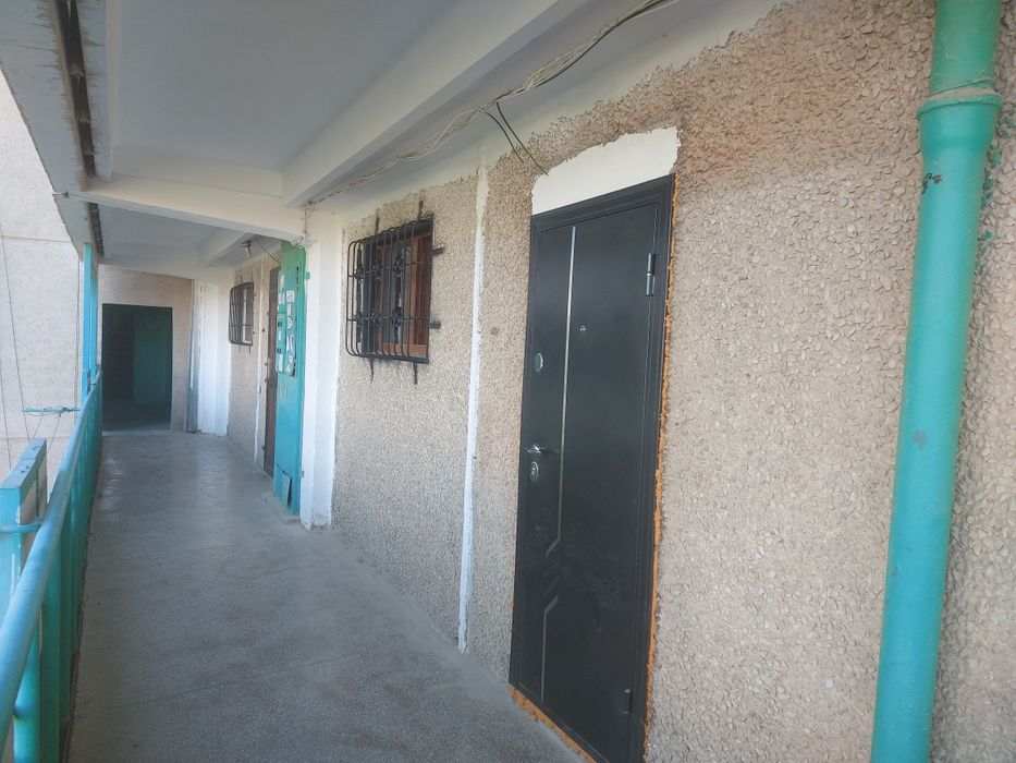 Амфитеатр трехлесник идеал холатдаги кв сотилади