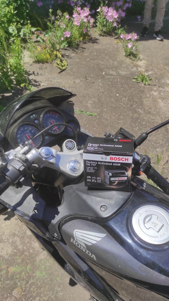 Honda модел cbr 125 r.