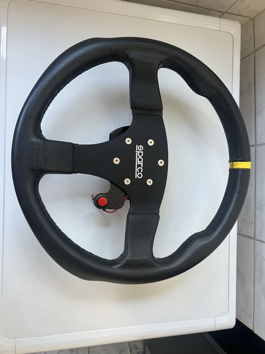Volan sport piele Sparco si butuc quick release