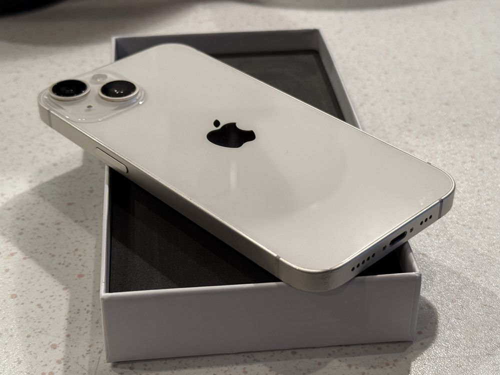 iPhone 14 256GB Бял – Перфектен, 100% Батерия!