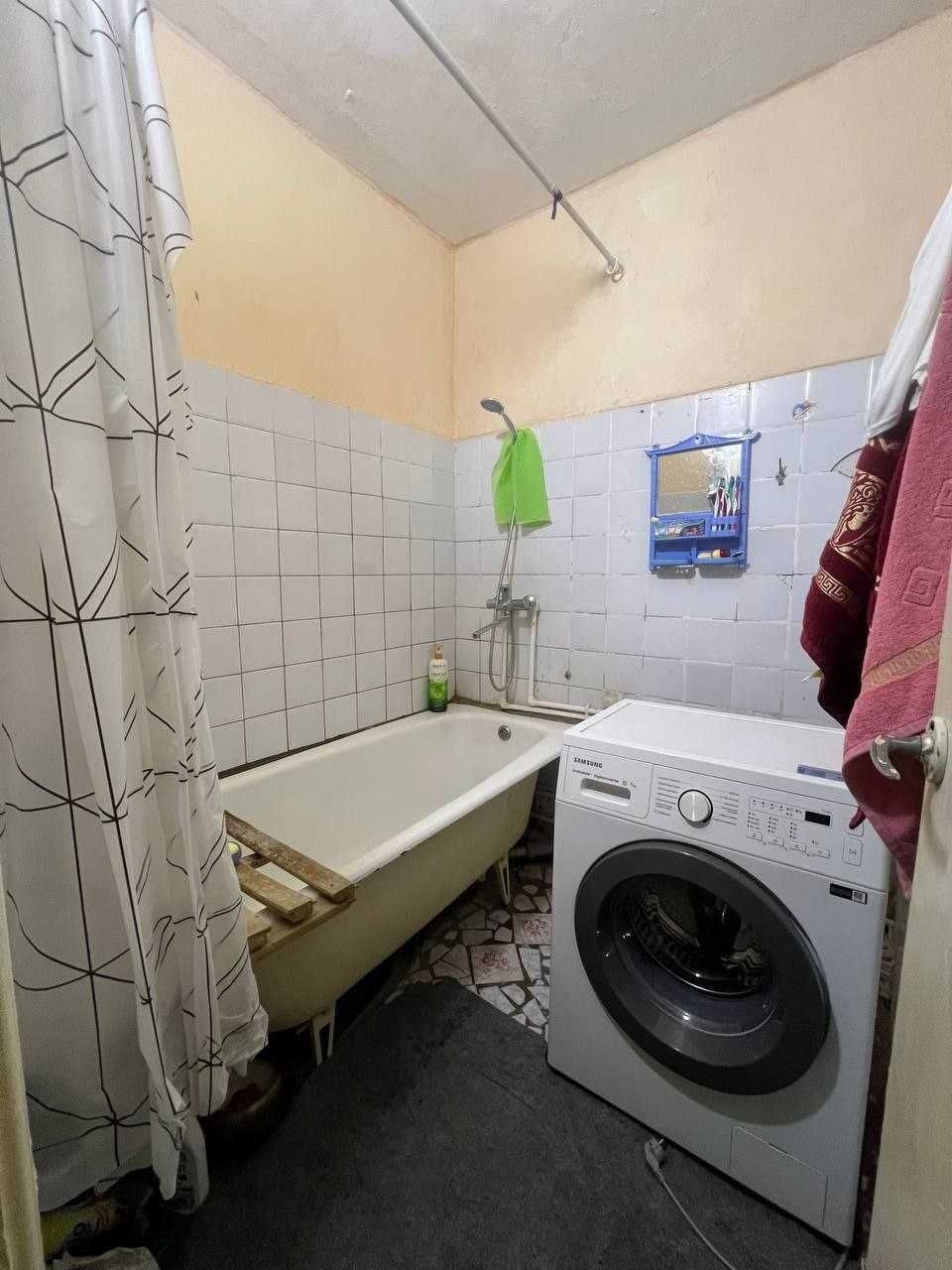 Продаётся квартира Юнусабад19 2 ком 58 м2 без ремонт