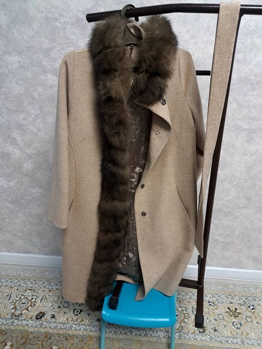 Срочно продам пальто в отличном состоянии