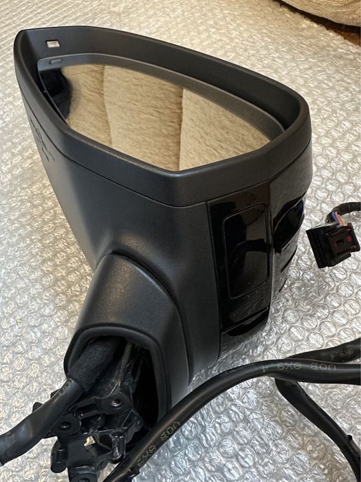 Oglinzi, Oglinda stanga / Oglinda dreapta Audi A4 B9, A5 8W