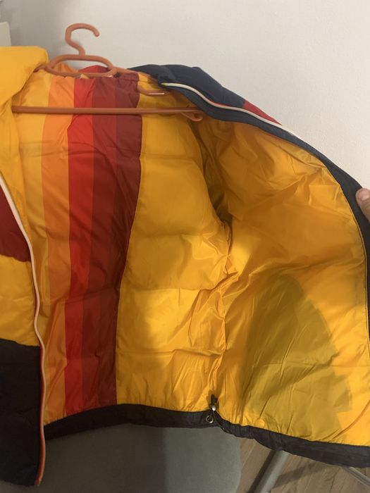 Vând geacă ellesse marimea S