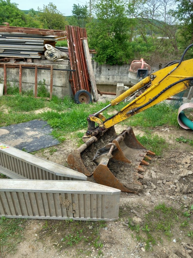 Excavator komatsu