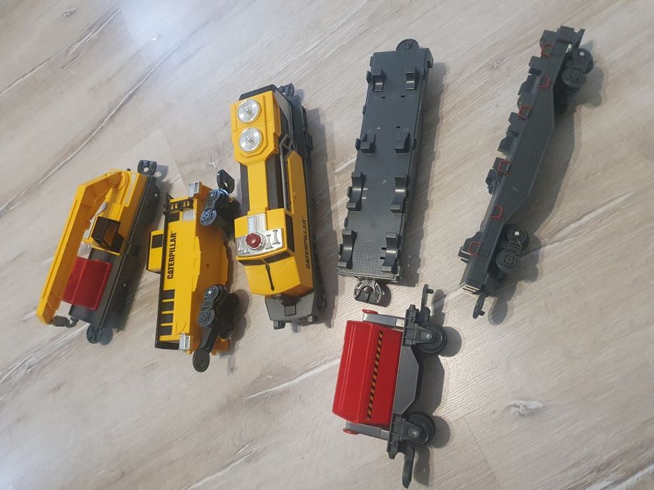 Set tren Caterpillar