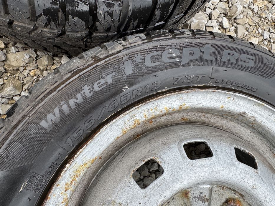 гуми с джанти комлект с тасове