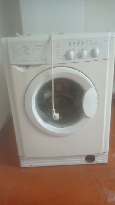 Продам стиральную машину на запчасти