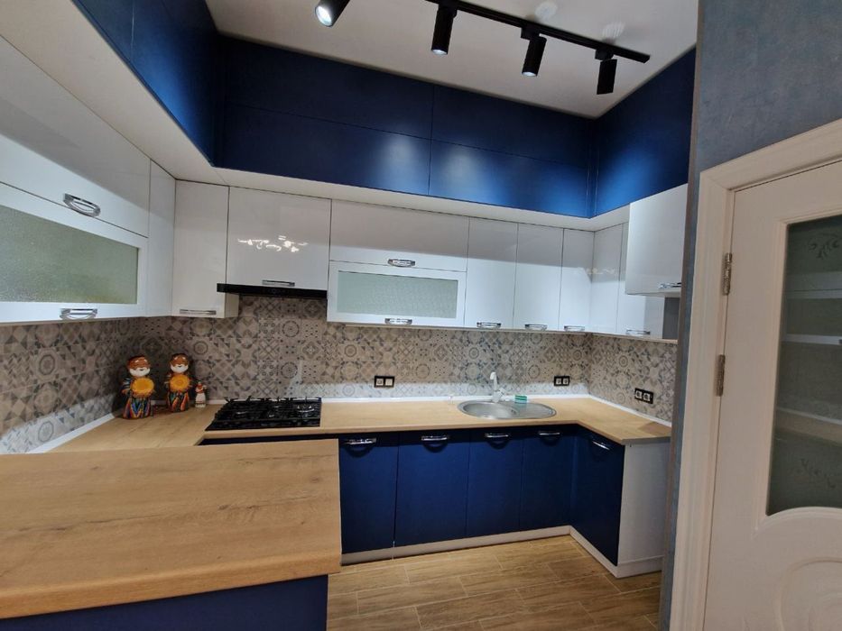 Срочно сдается Яккасарайский р-н шикарный больщой дом Hi Tich