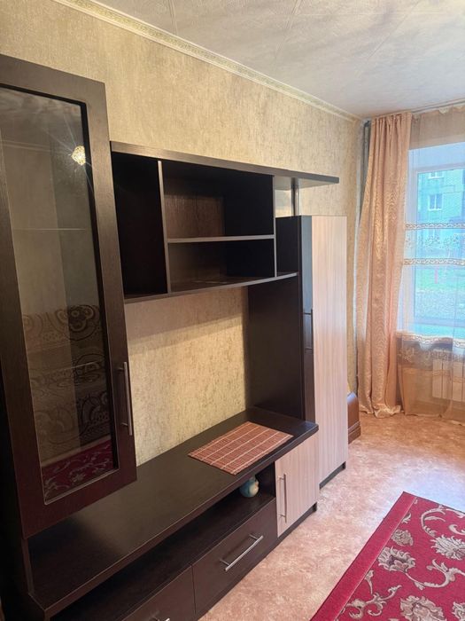 Продам 2х комнатную квартиру. 4 мик-н 6Б