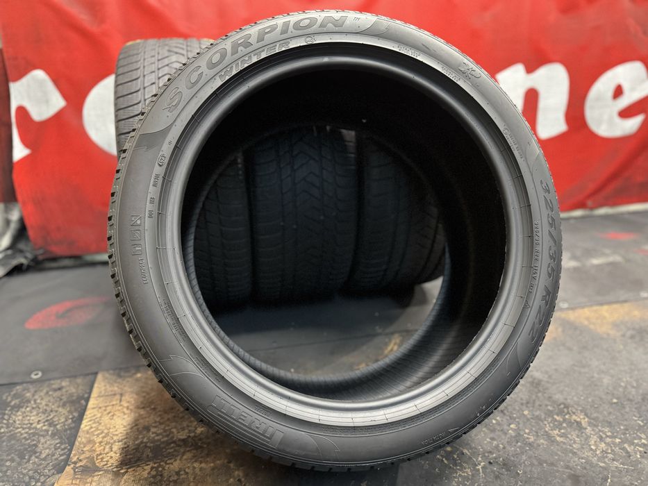 285 40 22/325 35 22, Зимни гуми, Спорт пакет, Pirelli ScorpionWinter