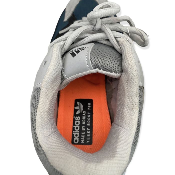 Adidas yeezy boost 700 сиви маратонки