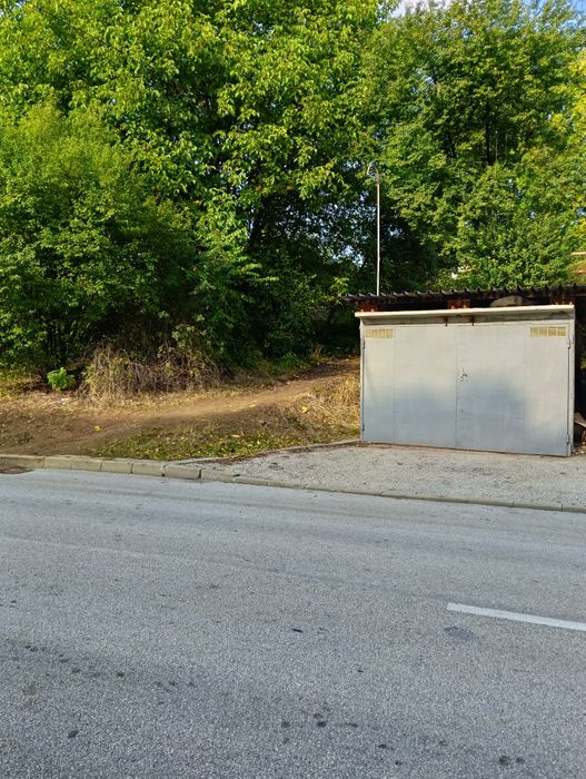 Продавам парцел кв червен бряг