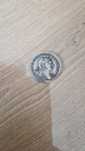 vand moneda foarte veche